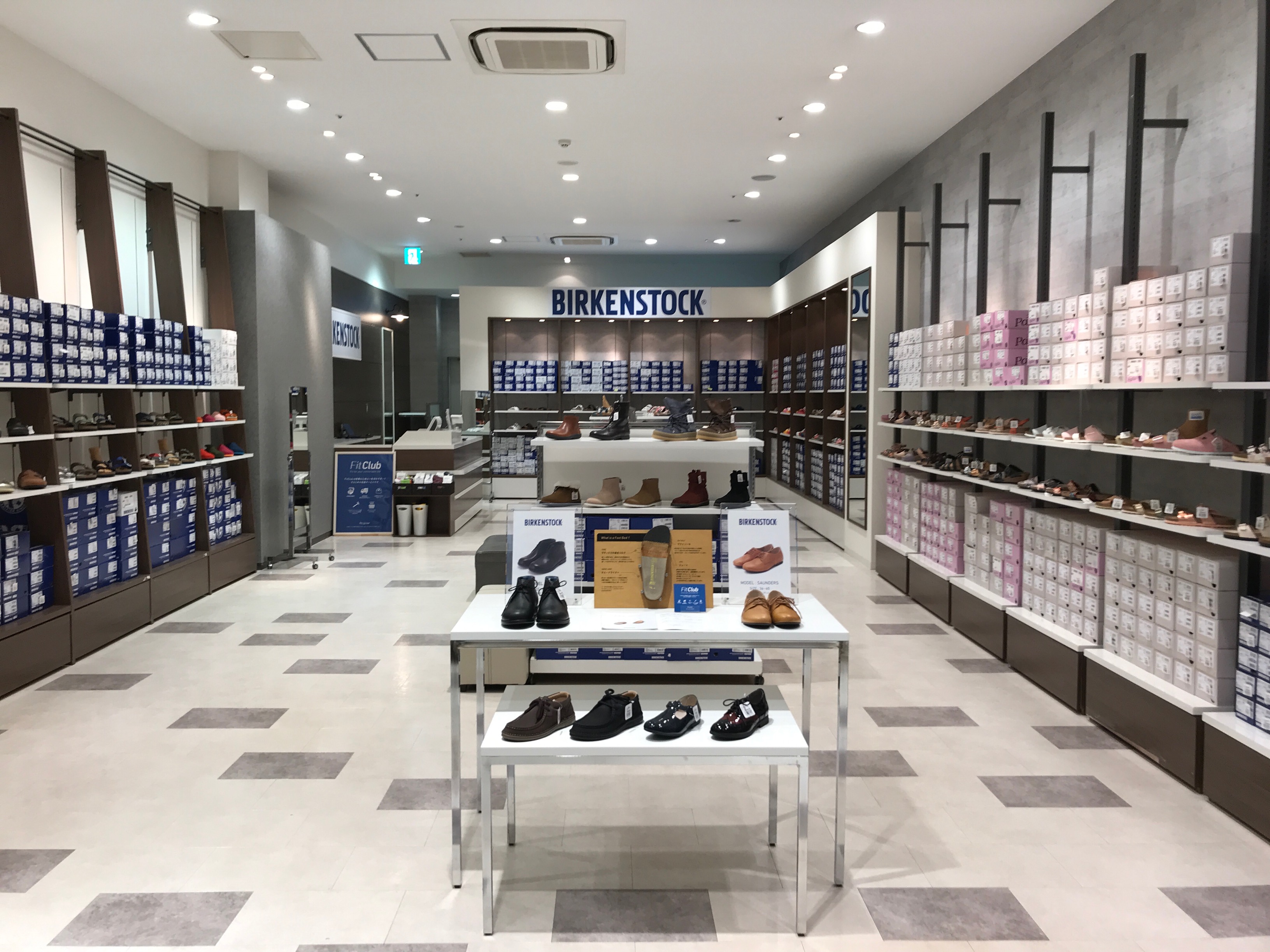 ビルケンシュトック 三井アウトレットパーク札幌北広島店